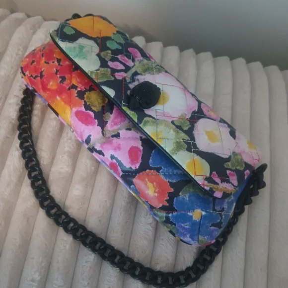 Kurt Geiger Bag and Accessories Set Size 8, 100 % Authentic, Like New Condition - Picture 4 of 5